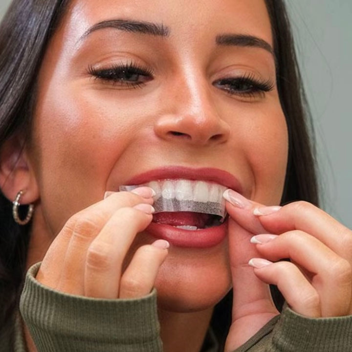 WhiteSmile 9D – Tiras para Clareamento Dental em Casa